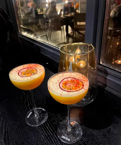 Levityn Cocktail Bar